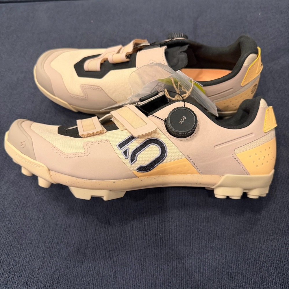 adidas Five Ten Kestrel BOA Women’s Size 10 Mountain Bike Shoes Sand Clipless